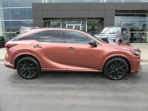 Used 2023 Lexus RX 500h F Sport w/ Accessory Package (Z1) AWD/4WD image 12