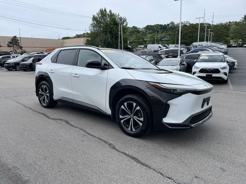 Used 2024 Toyota bZ4X AWD w/ Weather Package image 6