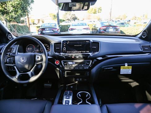 New 2025 Honda Ridgeline Black Edition image 14