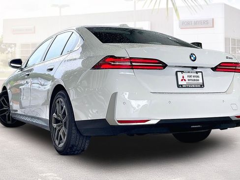 Used 2026 BMW 530i RWD image 24
