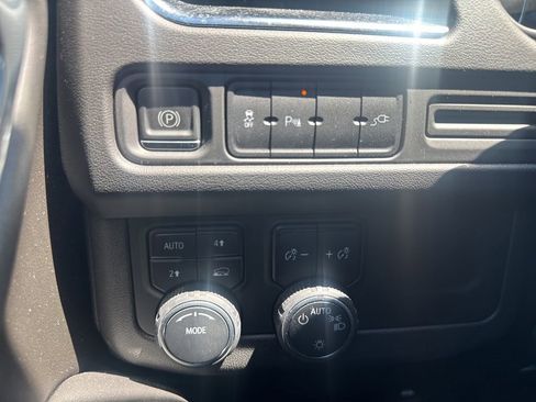 Used 2021 Chevrolet Tahoe LT AWD/4WD image 13