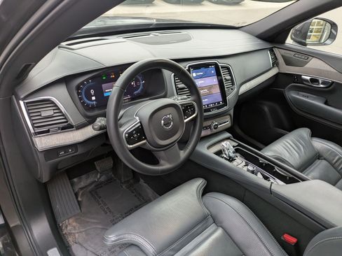 Certified 2023 Volvo XC90 T8 Ultimate image 14