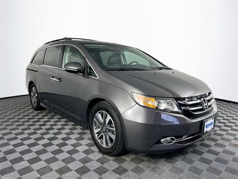 Used 2016 Honda Odyssey Touring Elite image 8
