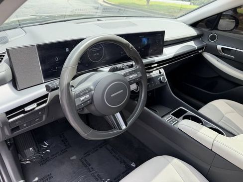 Used 2024 Hyundai Sonata SEL w/ Convenience Package FWD image 15