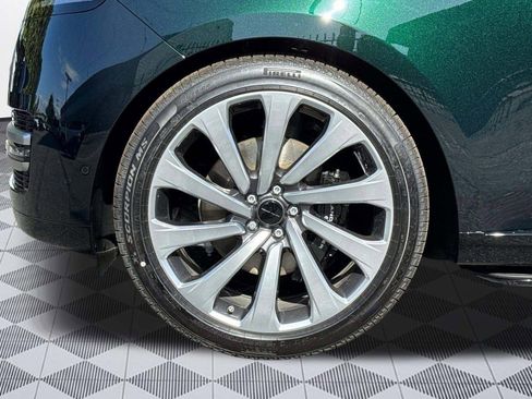New 2026 Land Rover Range Rover SE AWD/4WD image 12