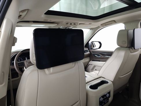 Used 2023 GMC Yukon Denali w/ Advanced Technology Package image 40