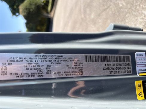 Used 2024 Jeep Wrangler Willys image 34