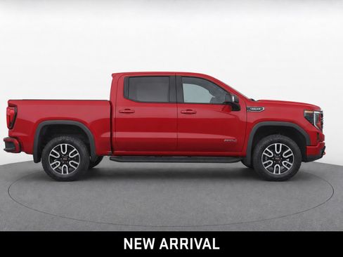 Certified 2024 GMC Sierra 1500 AT4 w/ AT4 Premium Package AWD/4WD image 8