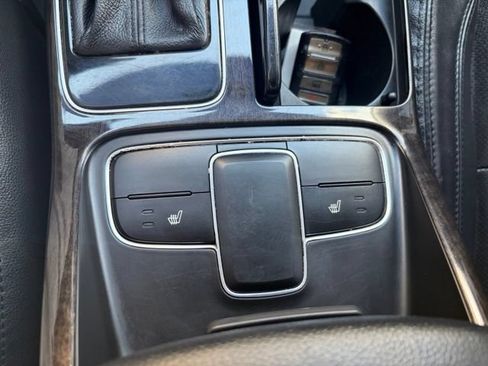 Used 2016 Kia Cadenza Premium FWD image 25