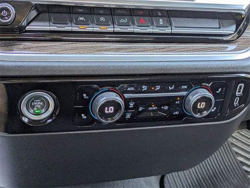 Used 2022 Chevrolet Silverado 1500 LT image 24