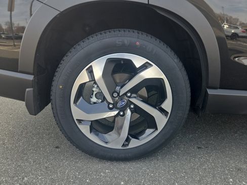 Used 2023 Subaru Forester Touring image 27