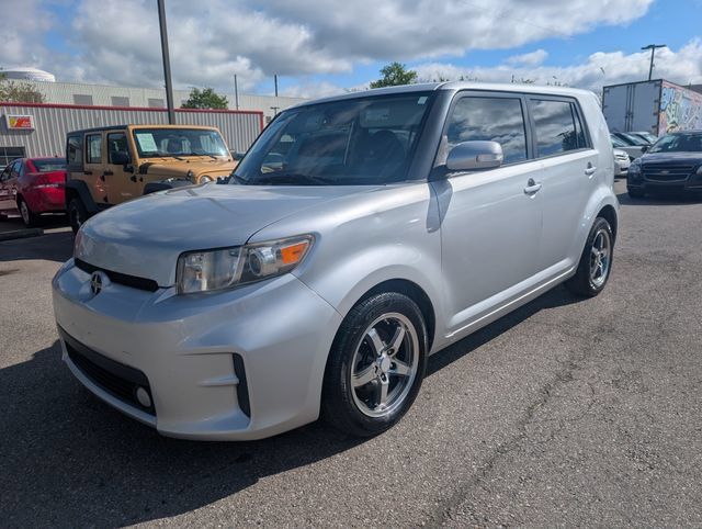 Used 2012 Scion xB FWD image 3