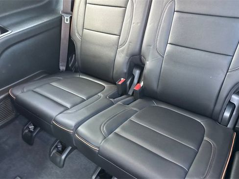 Used 2023 GMC Acadia AT4 w/ Technology Package image 18