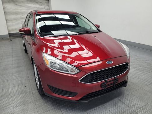 Used 2017 Ford Focus SE FWD image 14