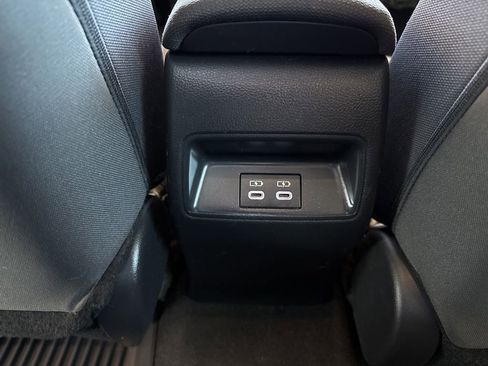 Used 2024 Toyota Corolla LE FWD image 10