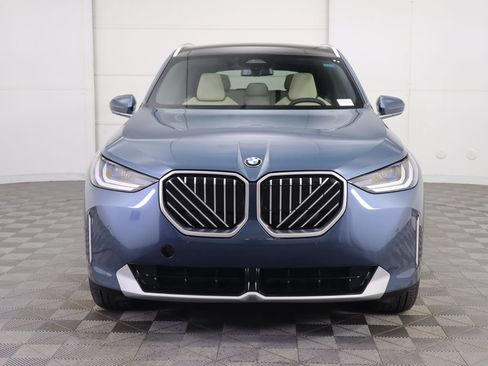 Used 2026 BMW X3 xDrive30i w/ Convenience Package AWD/4WD image 2