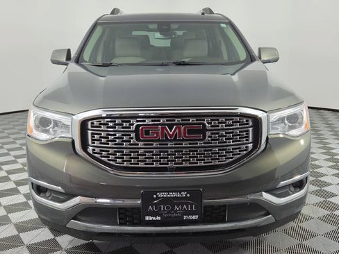Used 2018 GMC Acadia Denali w/ Technology Package FWD image 2
