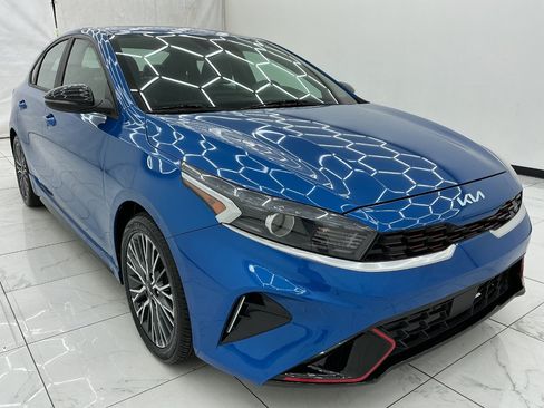 Used 2022 Kia Forte GT-Line w/ GT-Line Premium Package FWD image 3