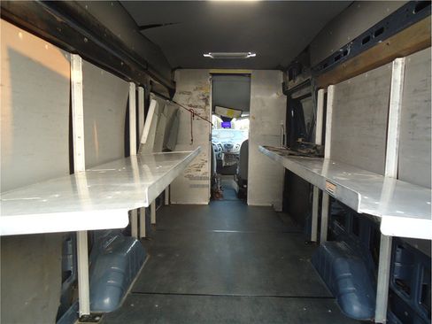 Used 2019 Ford Transit 250 148 High Roof Extended RWD image 20