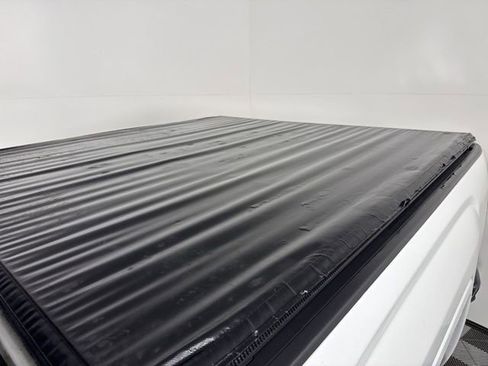 Used 2015 GMC Sierra 1500 SLT w/ SLT Crew Cab Value Package image 12