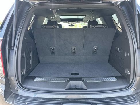 Certified 2021 Chevrolet Tahoe Z71 w/ Z71 Off-Road Package AWD/4WD image 25