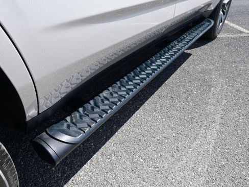 Used 2022 Chevrolet Tahoe Z71 w/ Luxury Package image 10