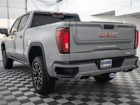 Used 2024 GMC Sierra 1500 AT4 w/ Technology Package AWD/4WD image 5
