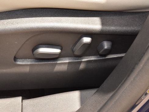 Used 2020 Cadillac XT4 Premium Luxury w/ Cold Weather Package FWD image 35
