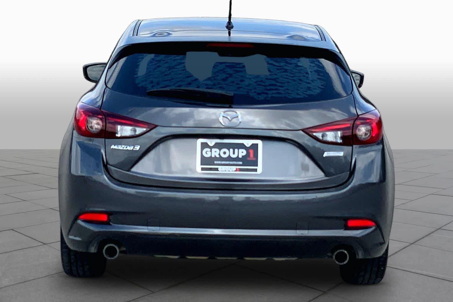 Used 2018 MAZDA MAZDA3 Touring FWD image 5