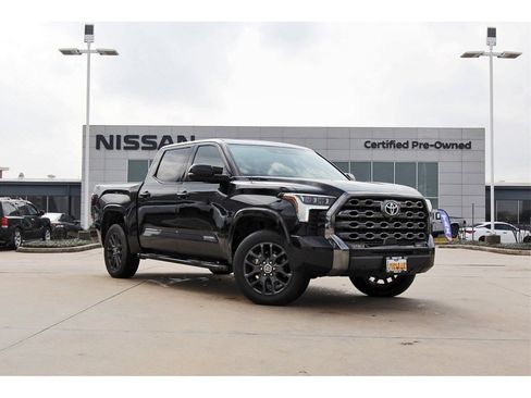 Used 2023 Toyota Tundra Platinum image 1