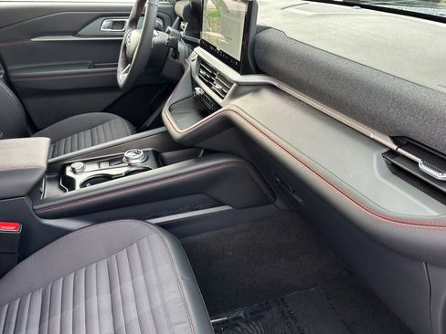 New 2026 Ford Explorer ST-Line w/ ST-Line Street Pack image 16