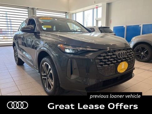 Used 2025 Audi Q5 Premium w/ Convenience Package AWD/4WD image 1