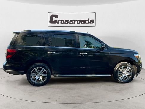 Used 2022 Ford Expedition Limited AWD/4WD image 6