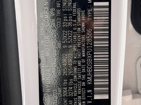 Used 2023 Genesis GV80 2.5T w/ Prestige Package image 32