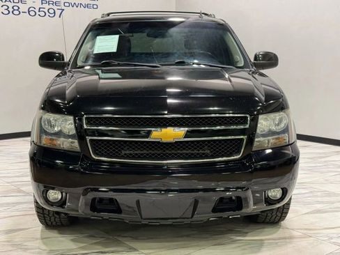 Used 2013 Chevrolet Avalanche LS image 3