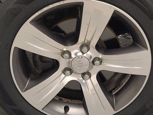 Used 2016 Jeep Patriot High Altitude FWD image 31