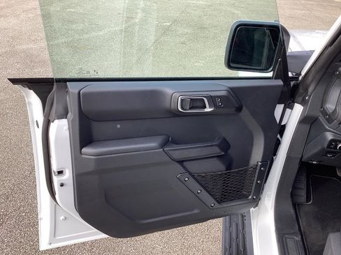 New 2025 Ford Bronco Outer Banks image 24