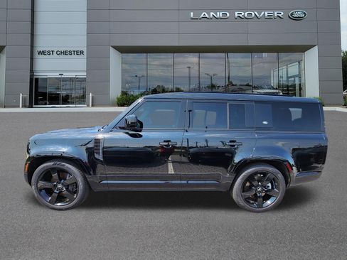 Certified 2023 Land Rover Defender 130 X-Dynamic SE AWD/4WD image 5