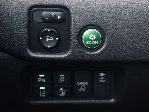 Used 2018 Honda Ridgeline RTL-E image 25