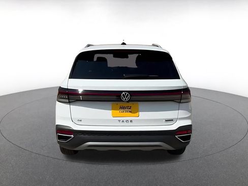 Used 2026 Volkswagen Taos SE AWD/4WD image 12