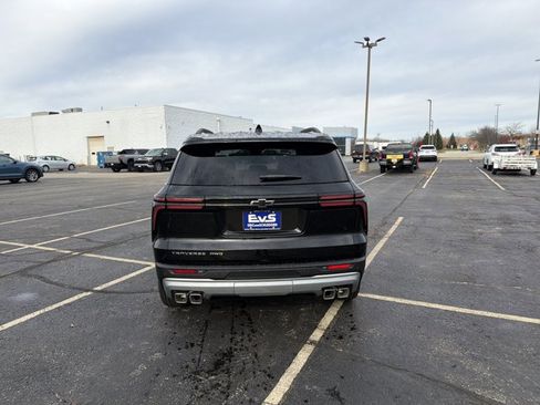 New 2026 Chevrolet Traverse LT w/ Driver Confidence Package image 6