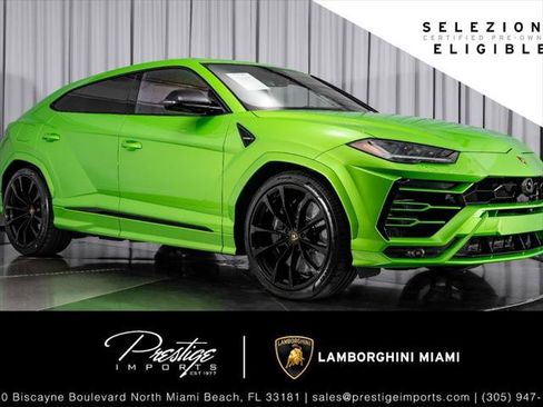 Used 2022 Lamborghini Urus AWD/4WD image 1