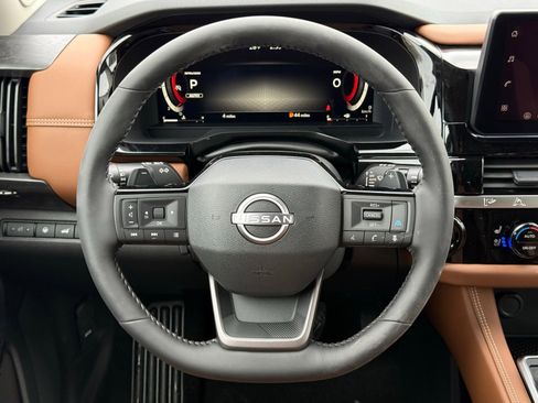 New 2026 Nissan Pathfinder Platinum AWD/4WD image 32