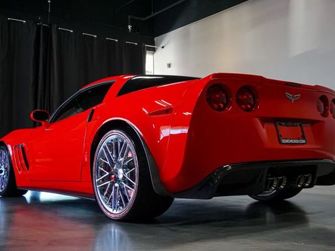 Used 2012 Chevrolet Corvette Grand Sport w/ 2LT Preferred Equipment Group RWD image 33