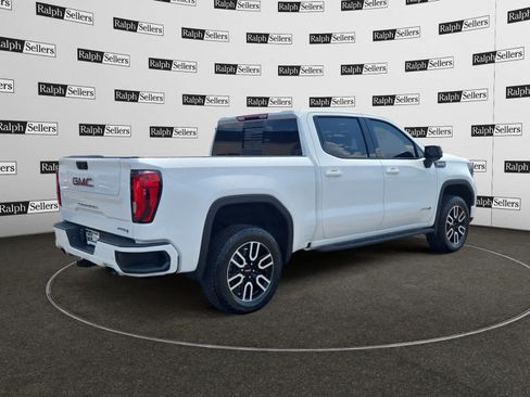 Used 2024 GMC Sierra 1500 AT4 w/ AT4 Preferred Package AWD/4WD image 6