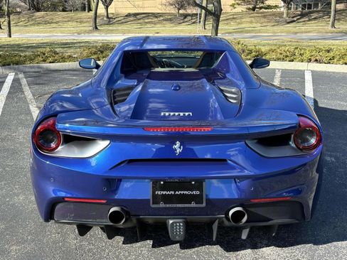 Used 2017 Ferrari 488 Spider image 5