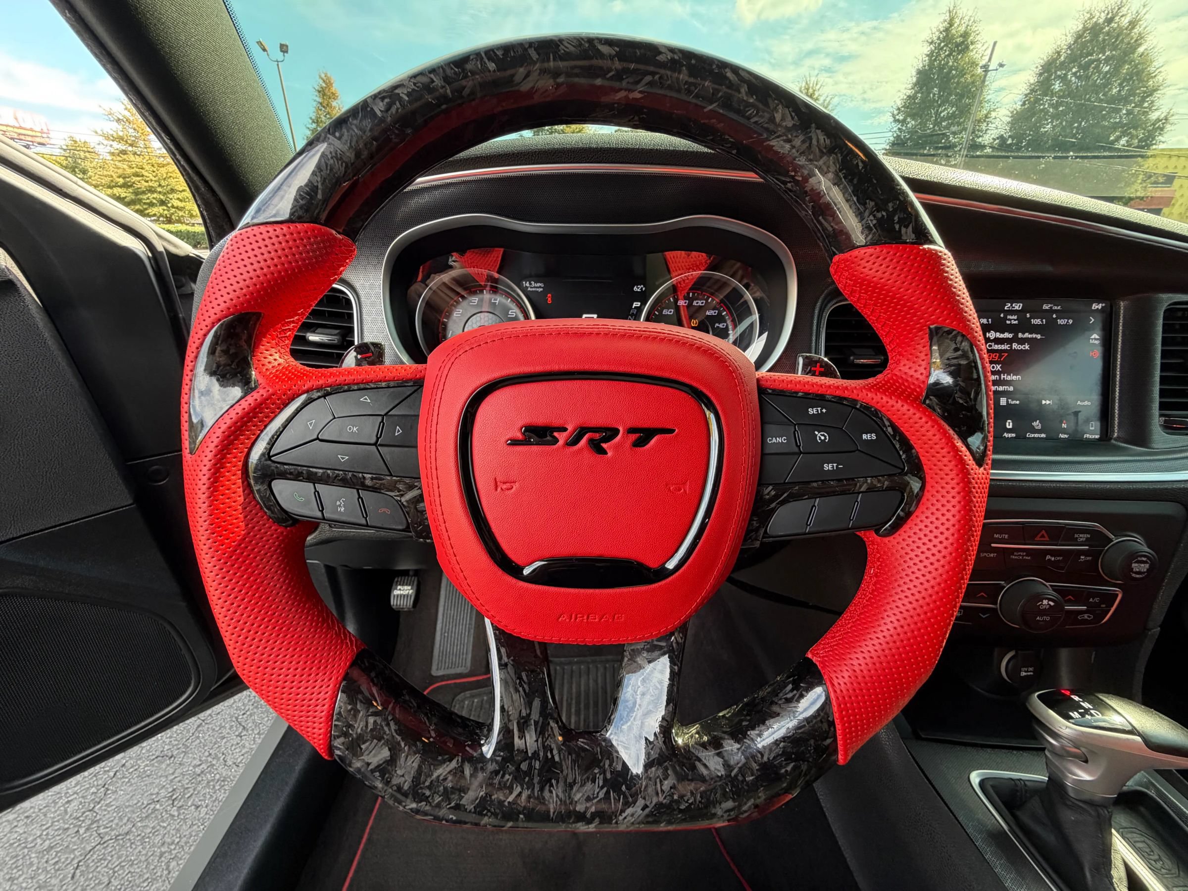 Used 2018 Dodge Charger R/T Scat Pack w/ Dynamics Package RWD image 29