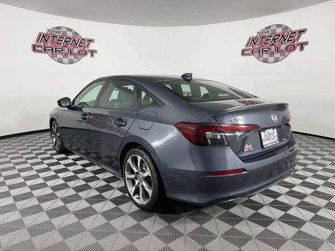 Used 2025 Honda Civic Sport Touring image 5