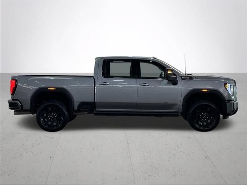 Used 2024 GMC Sierra 3500 AT4 w/ AT4 Premium Plus Package AWD/4WD image 10