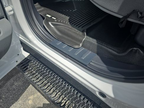 Used 2024 Ford F250 XL w/ 360-Degree Camera Package image 20